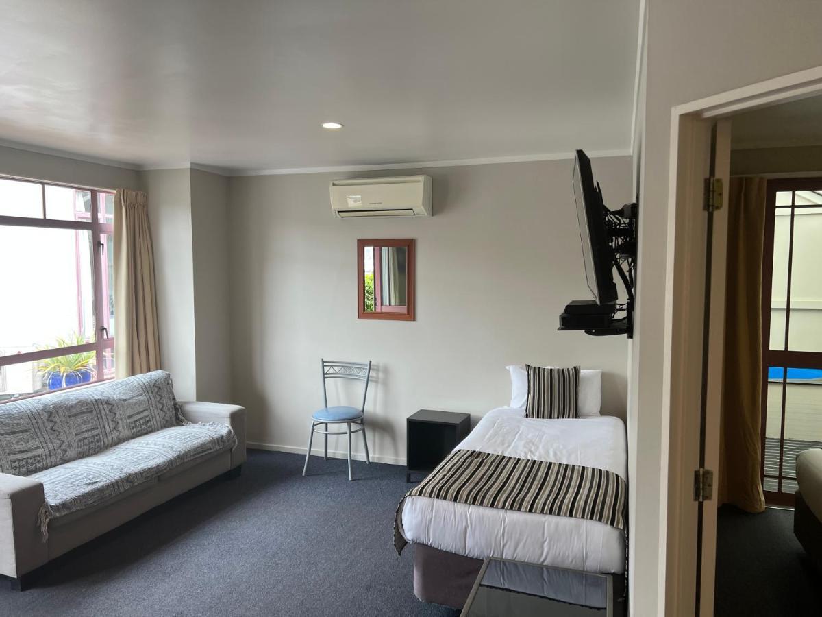 Quality Inn Acapulco Τούπο Εξωτερικό φωτογραφία